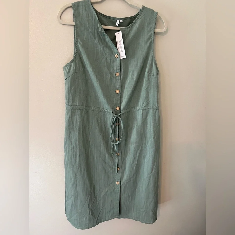 Dress - Picture 4 of 4